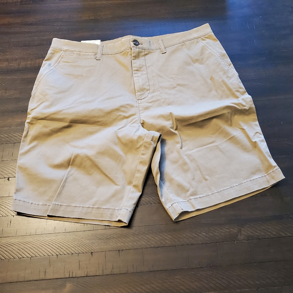 Tricot St. Raphael Cotton Stretch Washed Short - Picture 5 of 8
